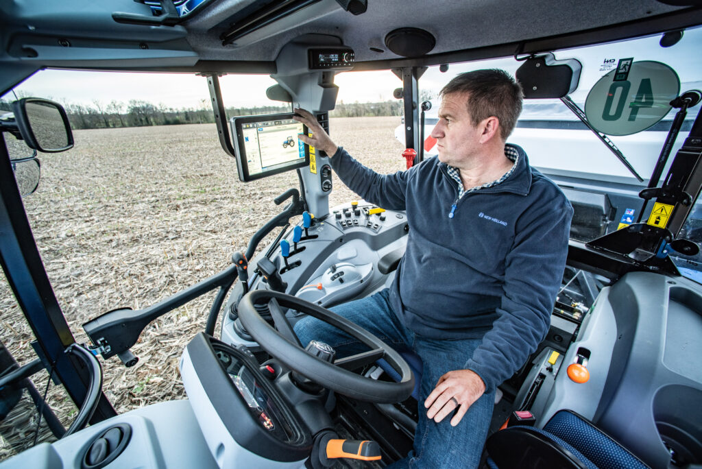 New Holland T5 Dual Command 2025 (7)