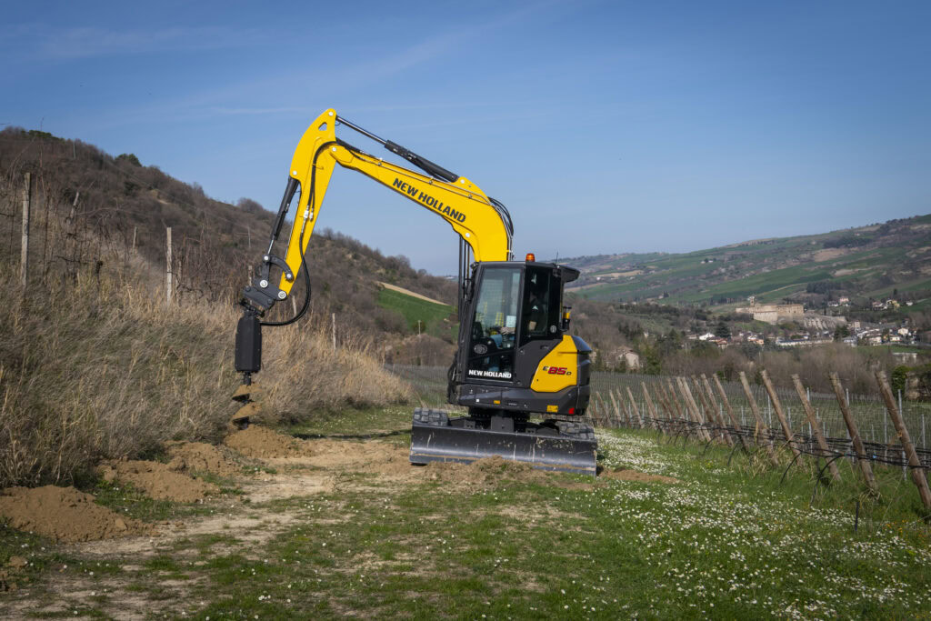 New Holland E85d Midi Excavator 681239