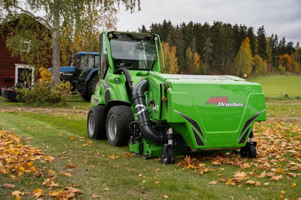 561016389 1365193975622757 669816712799051246 N