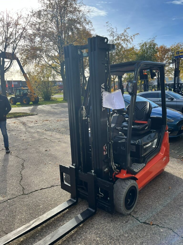 8c896da3 D3ea 4a2a 8901 Ca17be7c3143