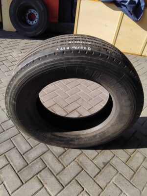 Michelin 16.9 R30
