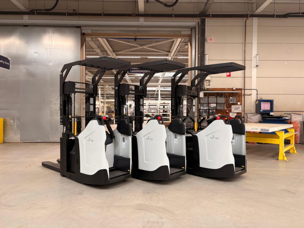 63897f3b B838 403d Ad79 F0749eb4162f