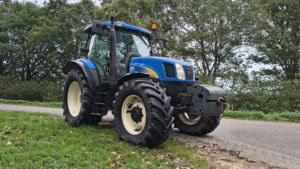 New Holland Ts125a (9)